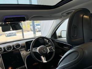Mercedes-Benz C-Class C200 Avantgarde - Image 5