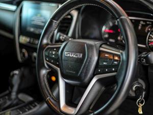 Isuzu mu-X 3.0TD LS 4x4 - Image 11