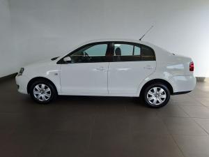 Volkswagen Polo Vivo sedan 1.4 Trendline auto - Image 4
