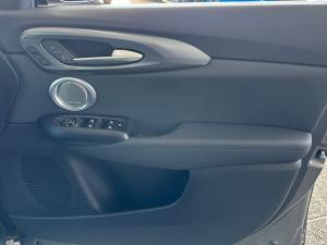 Alfa Romeo Tonale 1.5T Hybrid Speciale - Image 12
