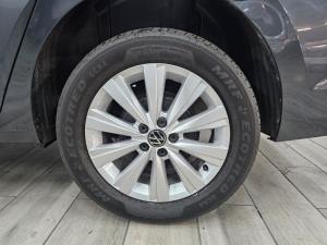 Volkswagen Polo sedan 1.0TSI Life - Image 4