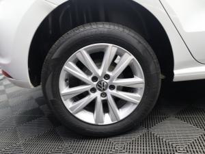 Volkswagen Polo Vivo hatch 1.6 Comfortline auto - Image 7