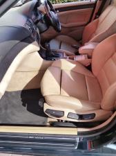 BMW 330d Exclusive - Image 6