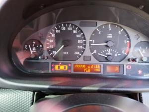 BMW 330d Exclusive - Image 8