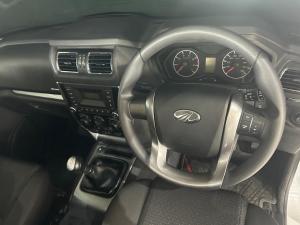 Mahindra Pik Up 2.2CRDe double cab S6 manual - Image 9