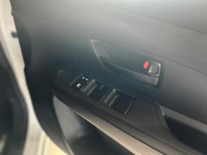 Toyota Rumion 1.5 S - Image 5