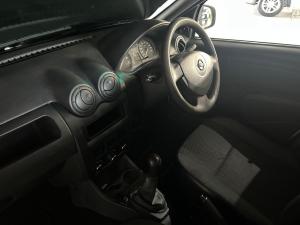 Nissan NP200 1.6i safety pack (aircon) - Image 9