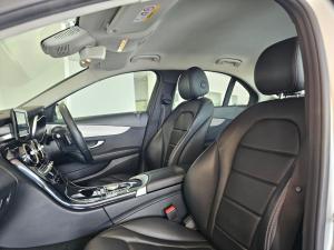 Mercedes-Benz C-Class C180 - Image 12