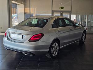 Mercedes-Benz C-Class C180 - Image 6