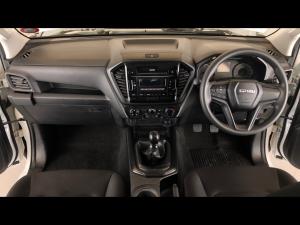 Isuzu D-Max 1.9TD double cab L 4x4 manual - Image 6