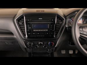 Isuzu D-Max 1.9TD double cab L 4x4 manual - Image 24