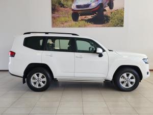 Toyota Land Cruiser 300 3.3D GX-R - Image 3