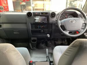 Toyota Land Cruiser 79 4.0 V6 double cab - Image 10