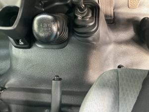 Toyota Land Cruiser 79 4.0 V6 double cab - Image 15