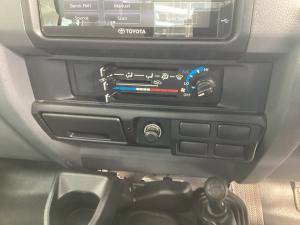 Toyota Land Cruiser 79 4.0 V6 double cab - Image 19
