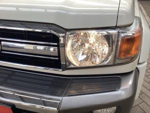 Toyota Land Cruiser 79 4.0 V6 double cab - Image 30