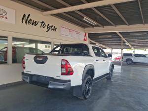 Toyota Hilux 2.8GD-6 double cab 4x4 Legend auto - Image 2