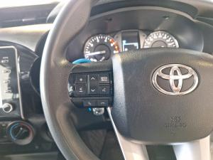 Toyota Hilux 2.4GD-6 double cab 4x4 Raider auto - Image 9