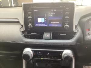 Toyota RAV4 2.0 GX auto - Image 19