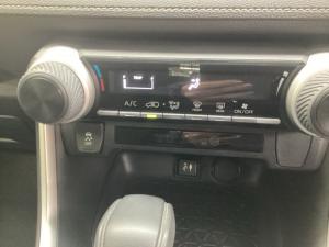 Toyota RAV4 2.0 GX auto - Image 22