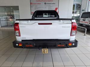 Toyota Hilux 2.4GD-6 4x4 SR - Image 5