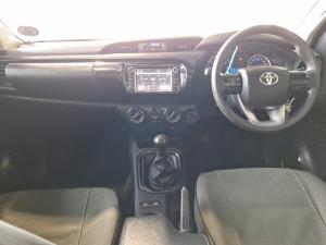 Toyota Hilux 2.4GD-6 4x4 SR - Image 6