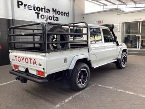 Toyota Land Cruiser 79 4.5D-4D V8 double cab LX - Image 5