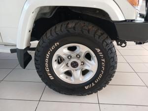 Toyota Land Cruiser 79 4.5D 70TH EDD/C - Image 16