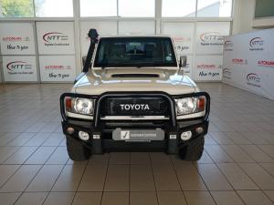 Toyota Land Cruiser 79 4.5D 70TH EDD/C - Image 4