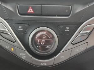 Toyota Starlet 1.4 XR - Image 13