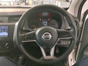 Nissan Navara 2.5DDTI SE automatic D/C - Image 14
