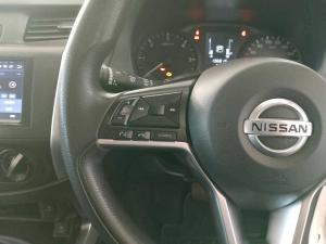 Nissan Navara 2.5DDTI SE automatic D/C - Image 17