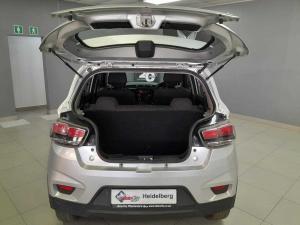 Mahindra KUV 100 1.2 K2+ NXT - Image 5