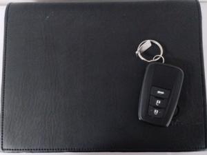 Toyota Corolla 1.8 Exclusive auto - Image 15
