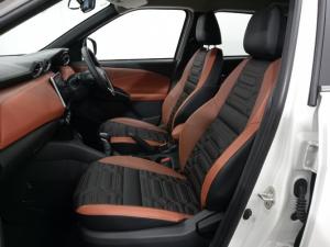 Nissan Magnite 1.0 Turbo Acenta Plus auto - Image 15