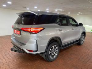 Toyota Fortuner 2.8GD-6 VX - Image 3