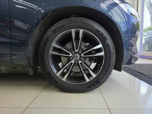 Volvo XC60 D4 AWD Momentum - Image 11