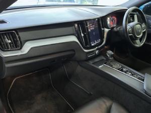 Volvo XC60 D4 AWD Momentum - Image 13
