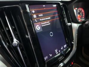 Volvo XC60 D4 AWD Momentum - Image 14