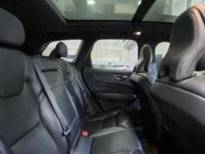 Volvo XC60 D4 AWD Momentum - Image 8