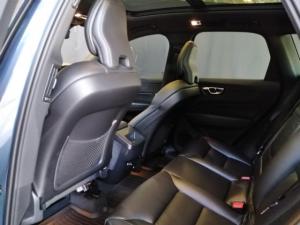 Volvo XC60 D4 AWD Momentum - Image 9