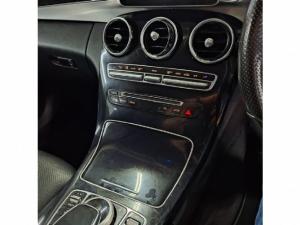 Mercedes-Benz C-Class C200 auto - Image 10