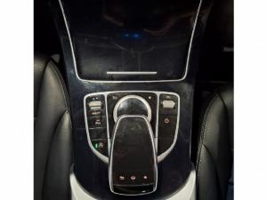 Mercedes-Benz C-Class C200 auto - Image 11