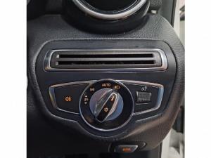 Mercedes-Benz C-Class C200 auto - Image 12
