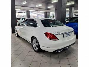 Mercedes-Benz C-Class C200 auto - Image 3