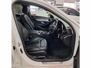 Mercedes-Benz C-Class C200 auto - Image 8