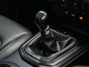 Isuzu D-Max 1.9TD double cab LS manual - Image 12