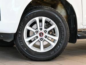 Isuzu D-Max 1.9TD double cab LS manual - Image 5
