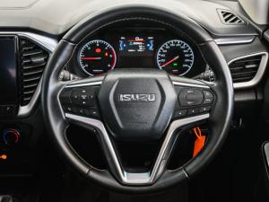 Isuzu D-Max 1.9TD double cab LS manual - Image 6