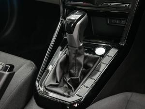 Volkswagen Polo sedan 1.0TSI Life - Image 12